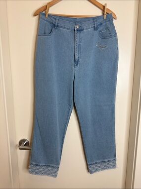 High-Rise Light Blue Women's Straight Jeans with Embroidered Cuff